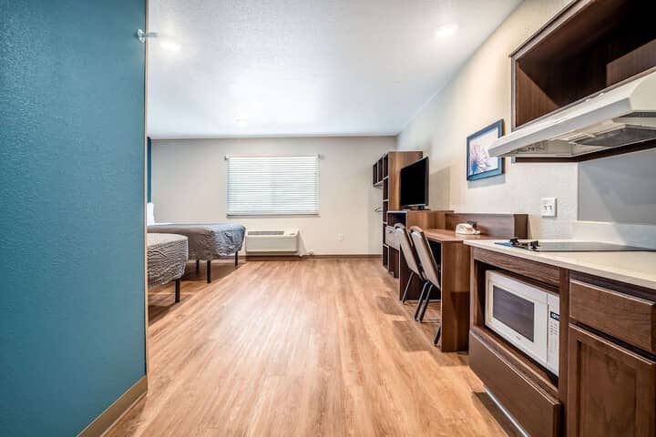 Room 25 of 48