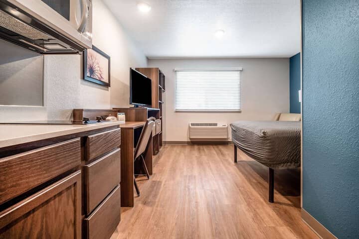 Room 15 of 48