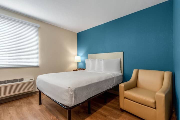 Room 10 of 48